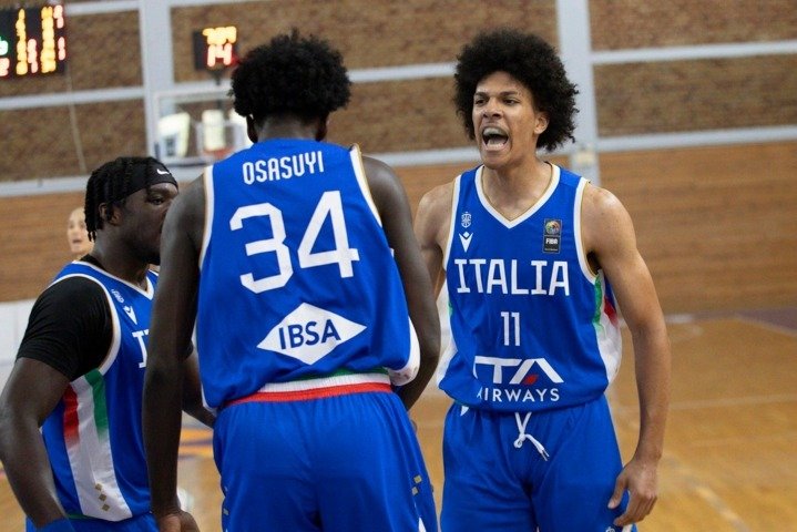 La gioia degli Azzurri U20M al debutto oggi vs il Belgio